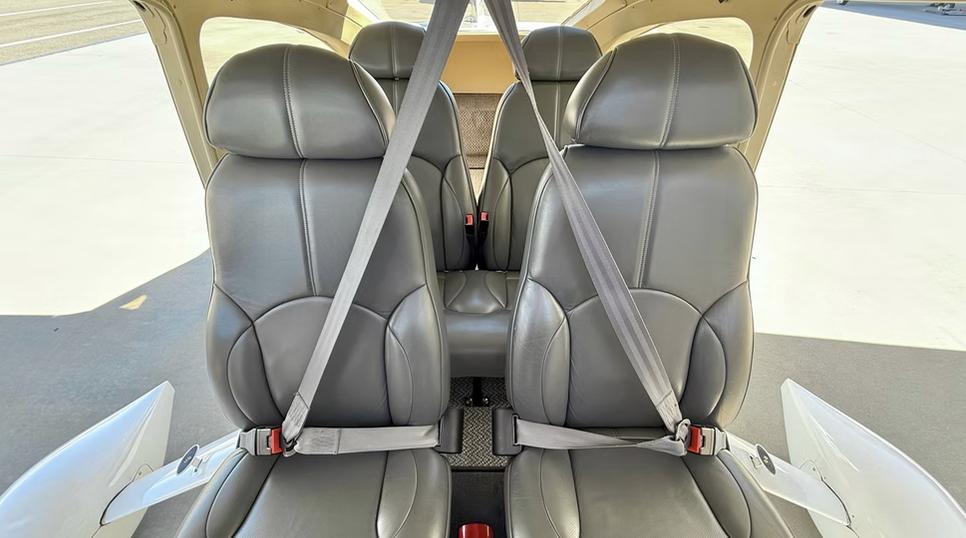 2001 CESSNA T182T Photo 5